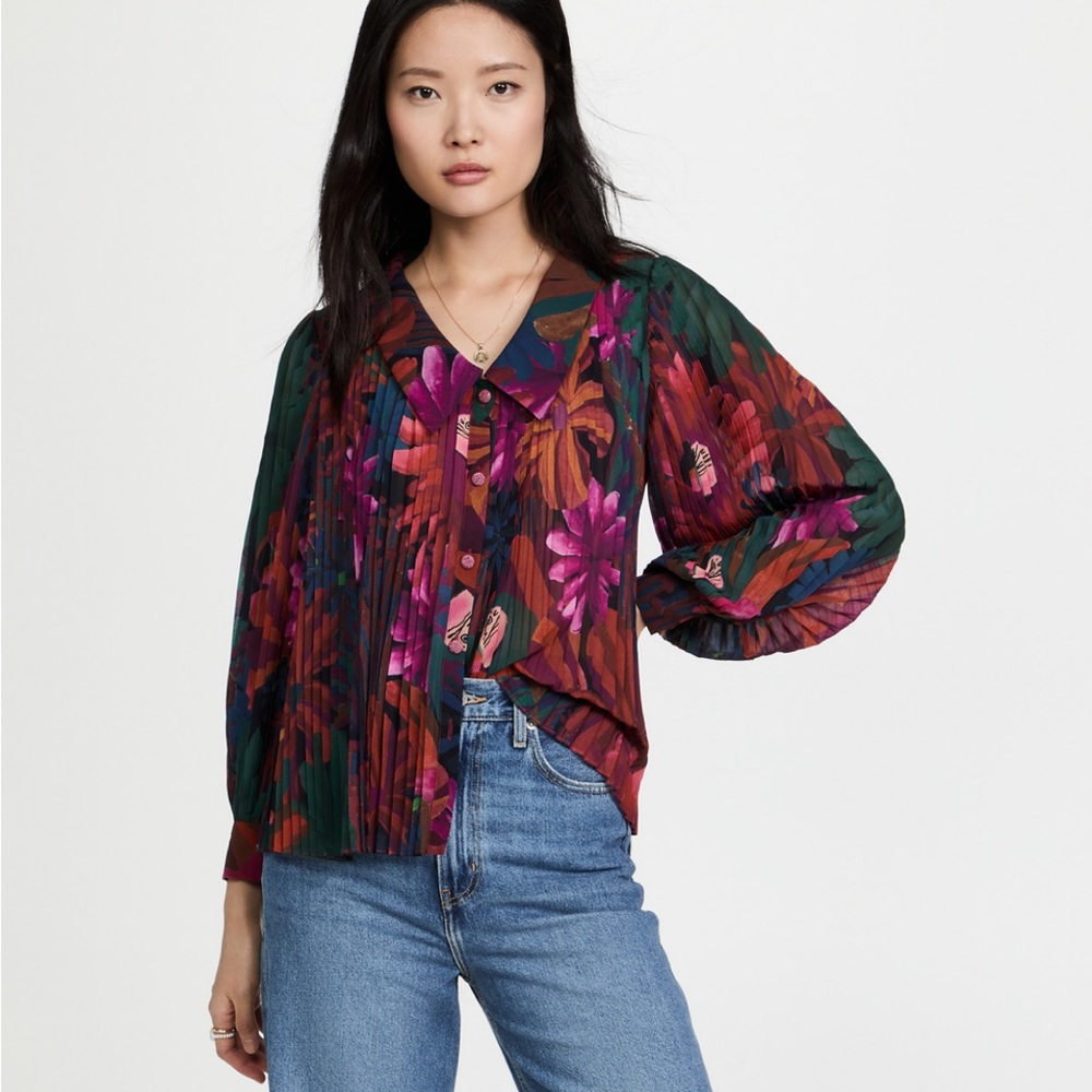 Farm Rio Bird Flowers Pleated Shirt; size small